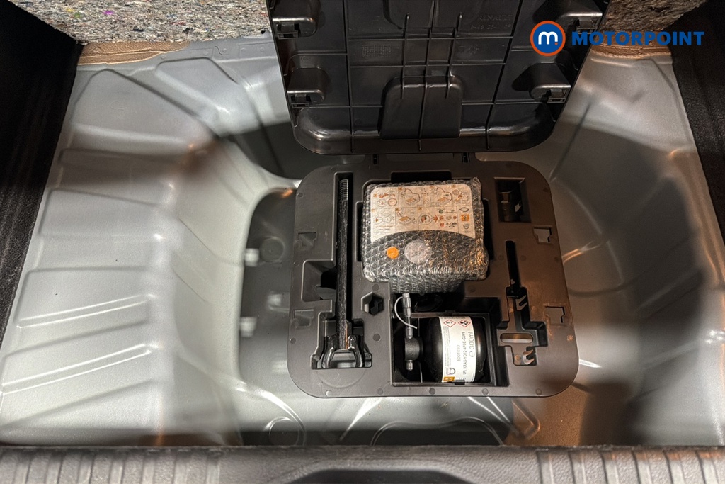 Renault Clio Evolution Manual Petrol Hatchback - Stock Number (1669825) - 33rd supplementary image