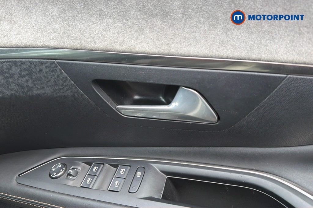 Peugeot 3008 GT Manual Diesel SUV - Stock Number (1669830) - 5th supplementary image