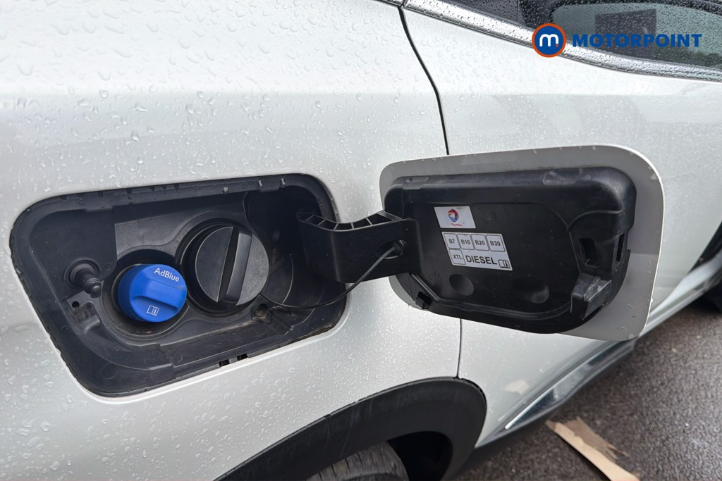 Peugeot 3008 GT Manual Diesel SUV - Stock Number (1669830) - 1st supplementary image