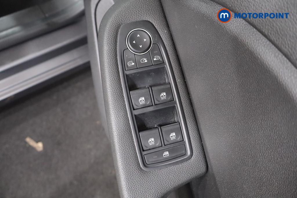 Renault Clio Evolution Manual Petrol Hatchback - Stock Number (1669871) - 16th supplementary image