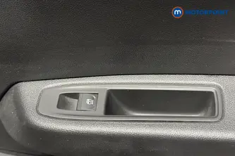 Renault Clio Evolution Manual Petrol Hatchback - Stock Number (1669886) - 998th supplementary image