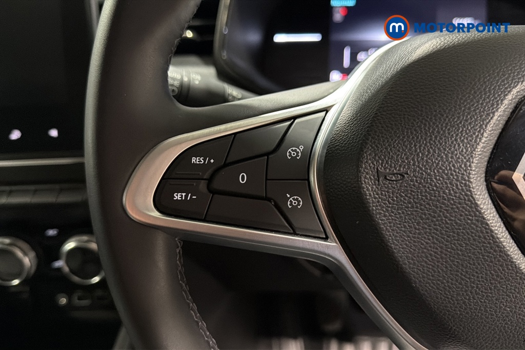 Renault Clio Evolution Manual Petrol Hatchback - Stock Number (1669886) - 4th supplementary image