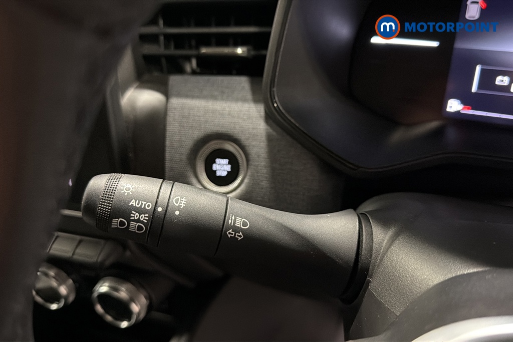 Renault Clio Evolution Manual Petrol Hatchback - Stock Number (1669886) - 5th supplementary image