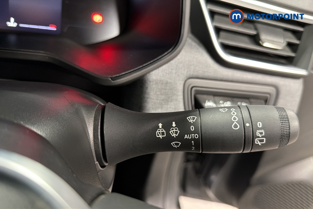 Renault Clio Evolution Manual Petrol Hatchback - Stock Number (1669886) - 6th supplementary image