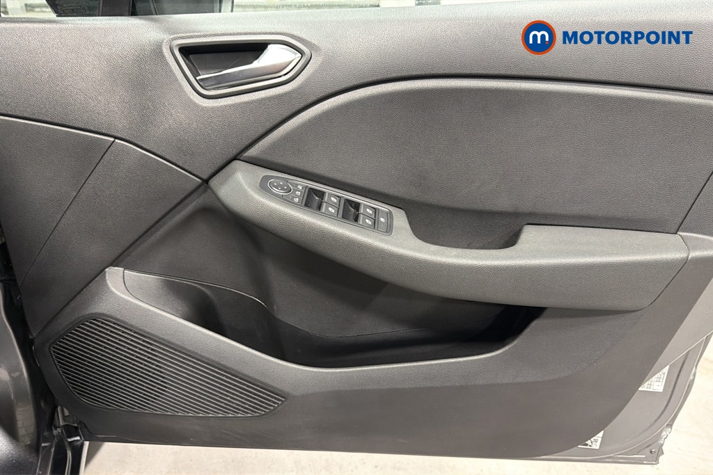 Renault Clio Evolution Manual Petrol Hatchback - Stock Number (1669886) - 18th supplementary image