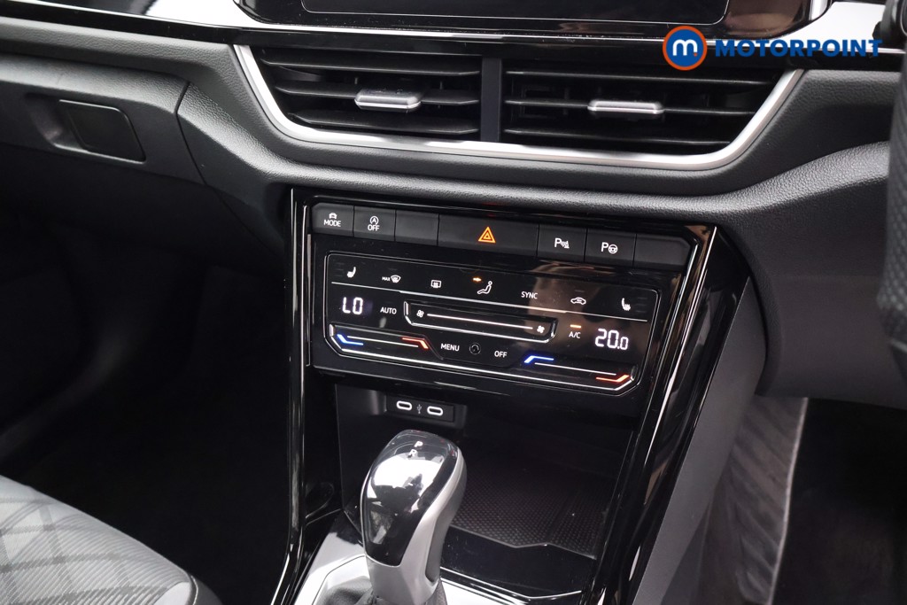 Volkswagen T-Roc R-Line Automatic Diesel SUV - Stock Number (1669899) - 12th supplementary image
