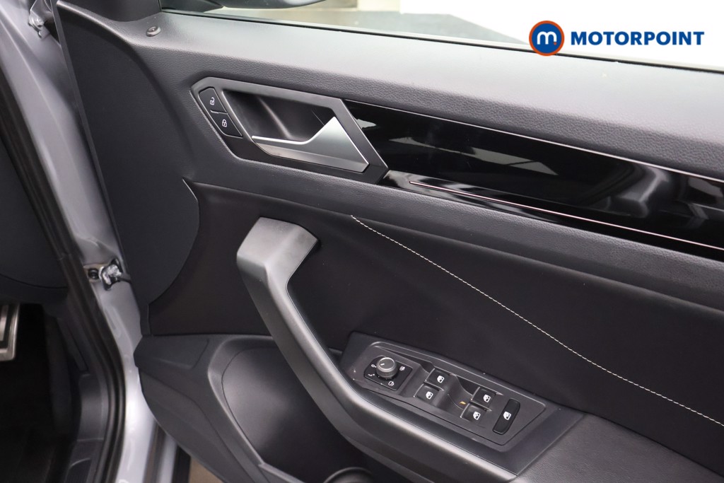 Volkswagen T-Roc R-Line Automatic Diesel SUV - Stock Number (1669899) - 20th supplementary image