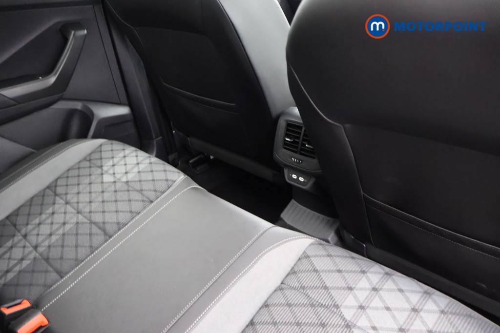 Volkswagen T-Roc R-Line Automatic Diesel SUV - Stock Number (1669899) - 25th supplementary image