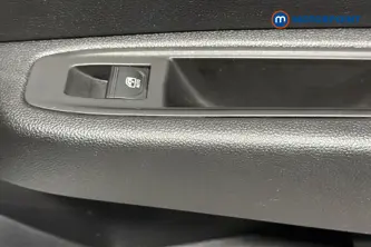 Renault Clio Evolution Manual Petrol Hatchback - Stock Number (1669910) - 993rd supplementary image