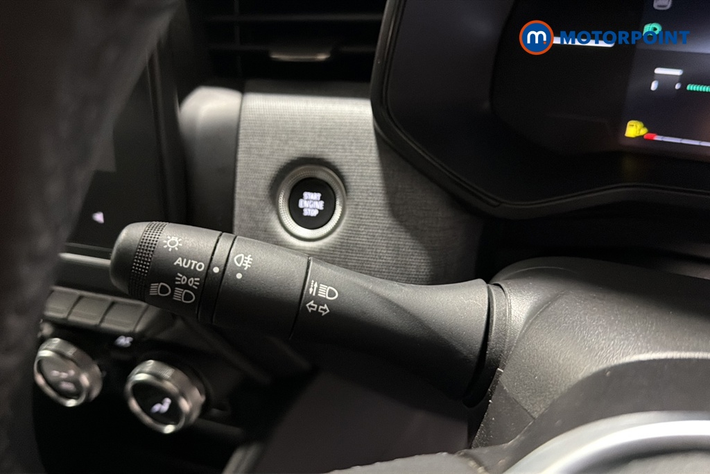 Renault Clio Evolution Manual Petrol Hatchback - Stock Number (1669910) - 5th supplementary image