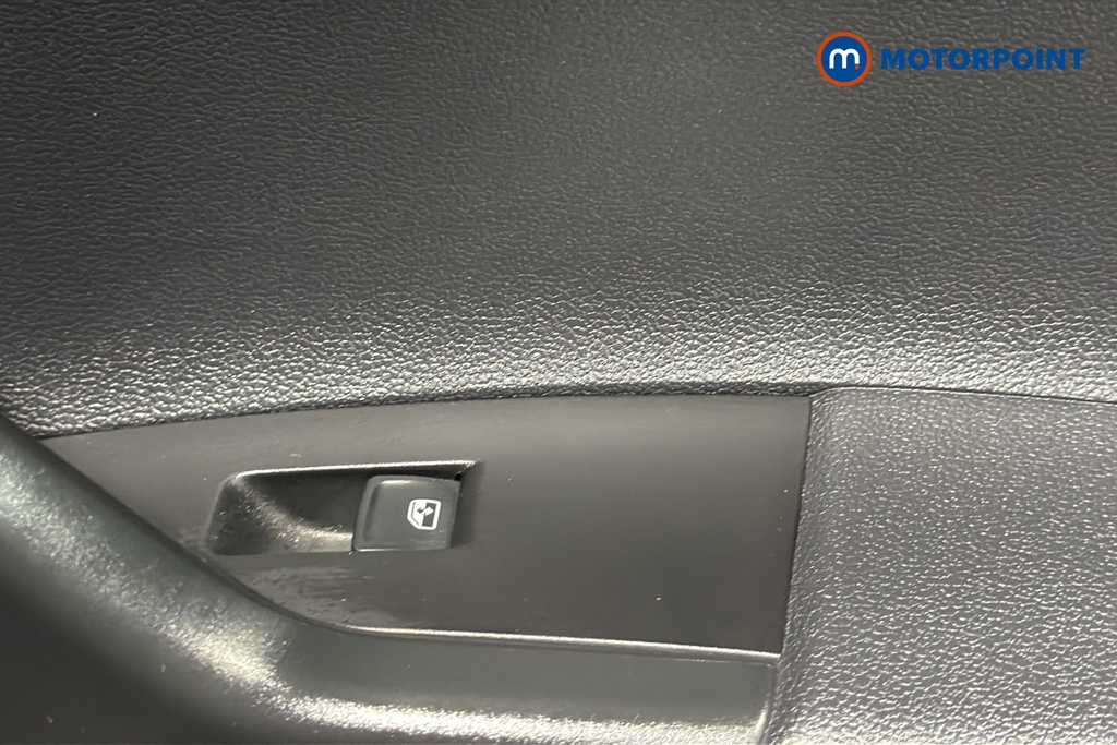 Volkswagen Polo Life Manual Petrol Hatchback - Stock Number (1669984) - 994th supplementary image