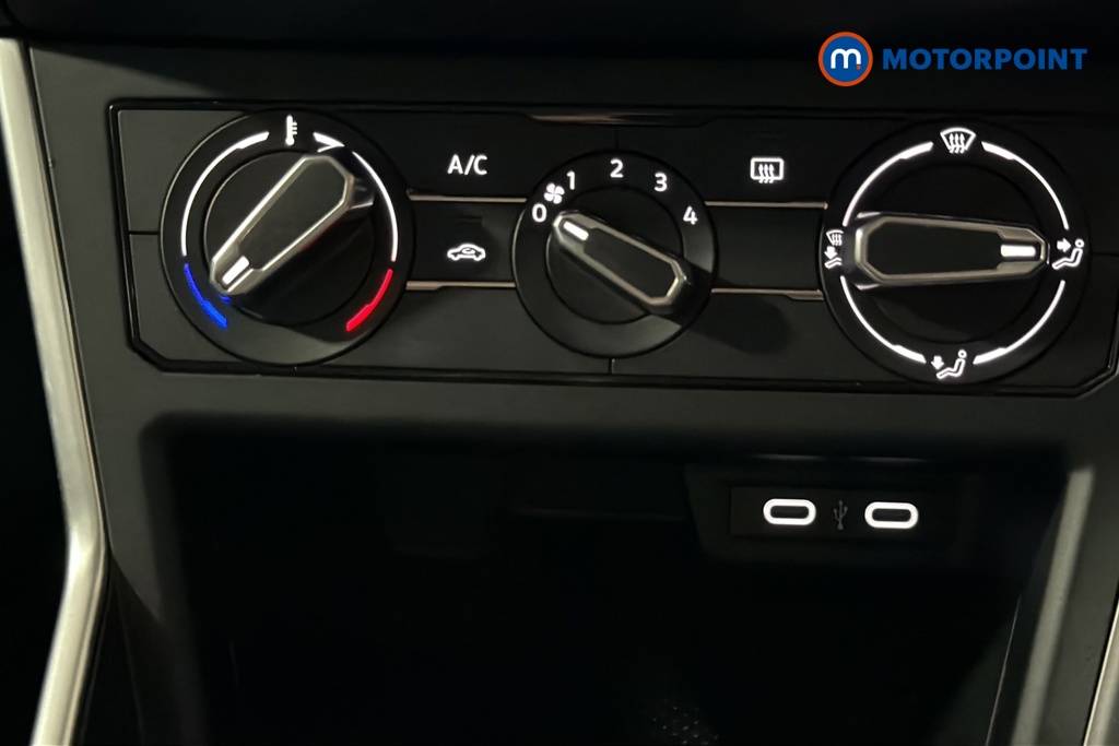Volkswagen Polo Life Manual Petrol Hatchback - Stock Number (1669984) - 998th supplementary image