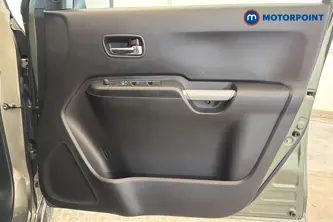 Suzuki Ignis SZ5 Automatic Petrol SUV - Stock Number (1670155) - 18th supplementary image