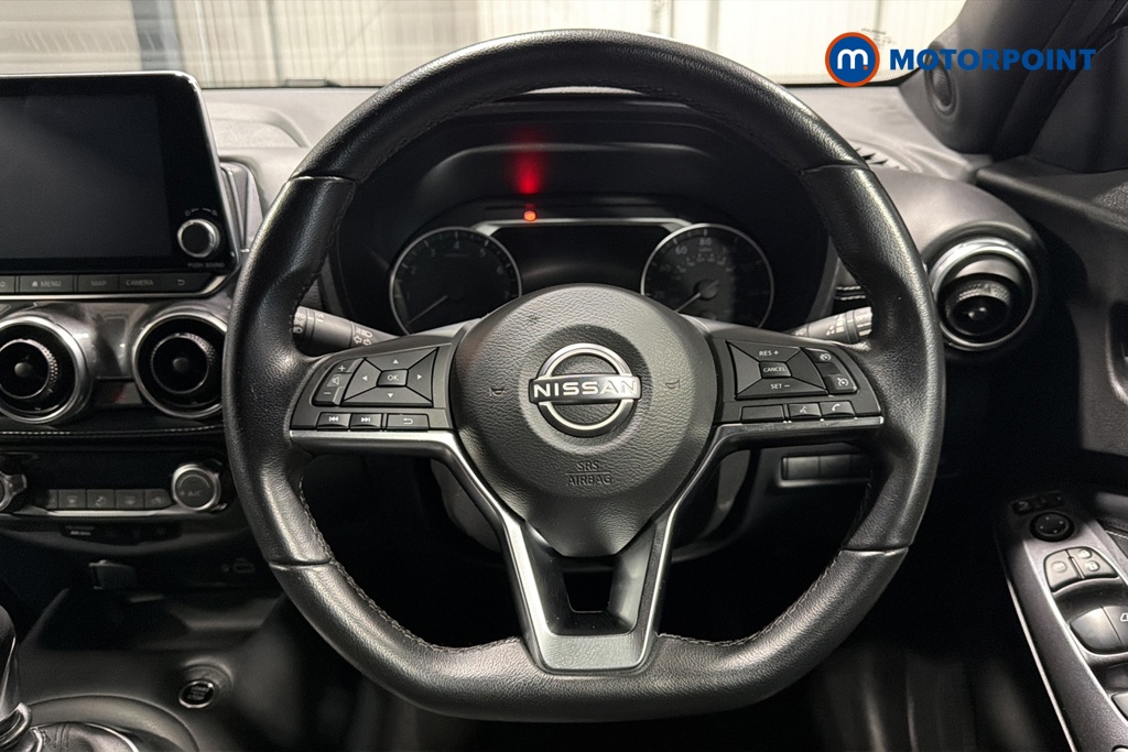 Nissan Juke N-Connecta Manual Petrol SUV - Stock Number (1670176) - 2nd supplementary image