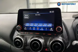 Nissan Juke N-Connecta Manual Petrol SUV - Stock Number (1670176) - 8th supplementary image