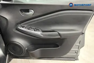 Nissan Juke N-Connecta Manual Petrol SUV - Stock Number (1670176) - 18th supplementary image