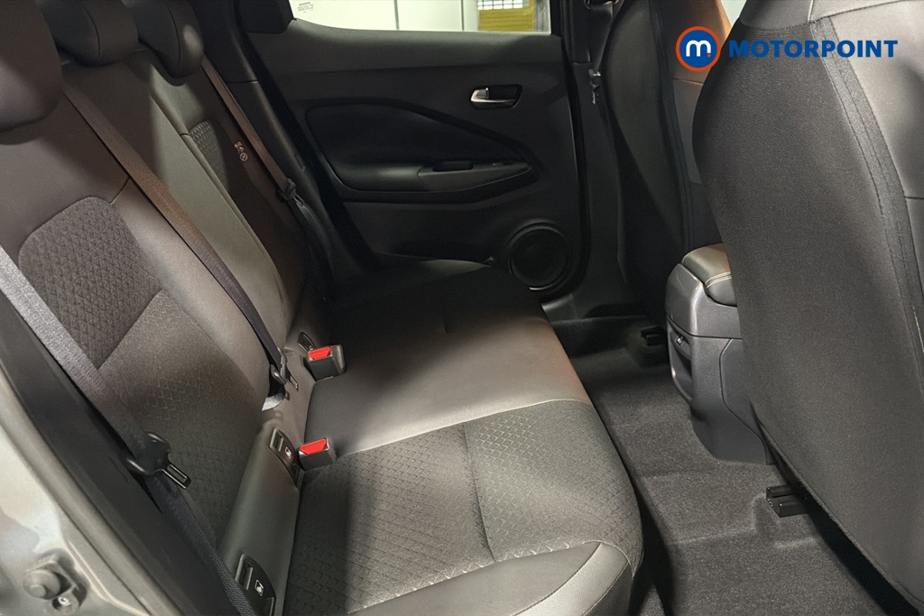 Nissan Juke N-Connecta Manual Petrol SUV - Stock Number (1670176) - 25th supplementary image
