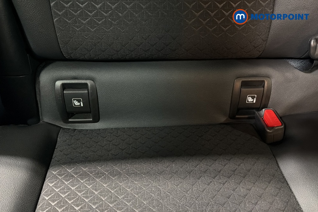 Nissan Juke N-Connecta Manual Petrol SUV - Stock Number (1670176) - 27th supplementary image