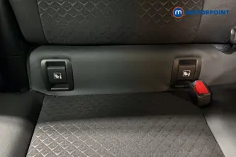 Nissan Juke N-Connecta Manual Petrol SUV - Stock Number (1670176) - 27th supplementary image