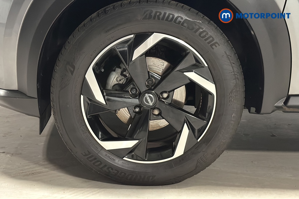 Nissan Juke N-Connecta Manual Petrol SUV - Stock Number (1670176) - 44th supplementary image