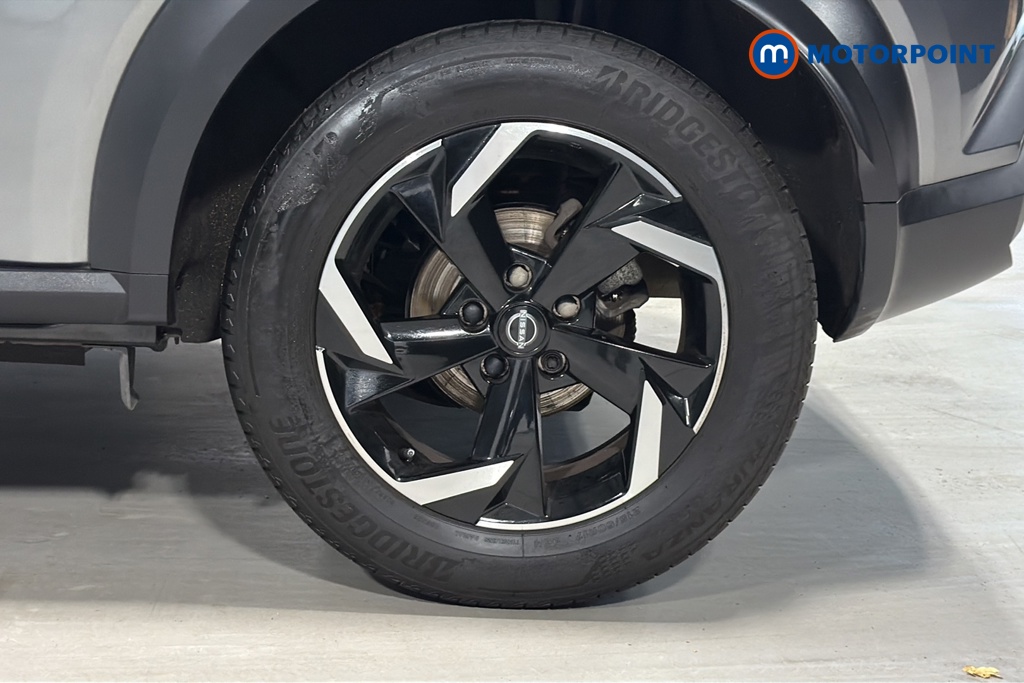 Nissan Juke N-Connecta Manual Petrol SUV - Stock Number (1670176) - 45th supplementary image