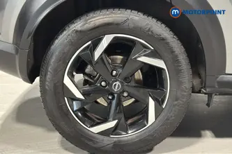 Nissan Juke N-Connecta Manual Petrol SUV - Stock Number (1670176) - 46th supplementary image