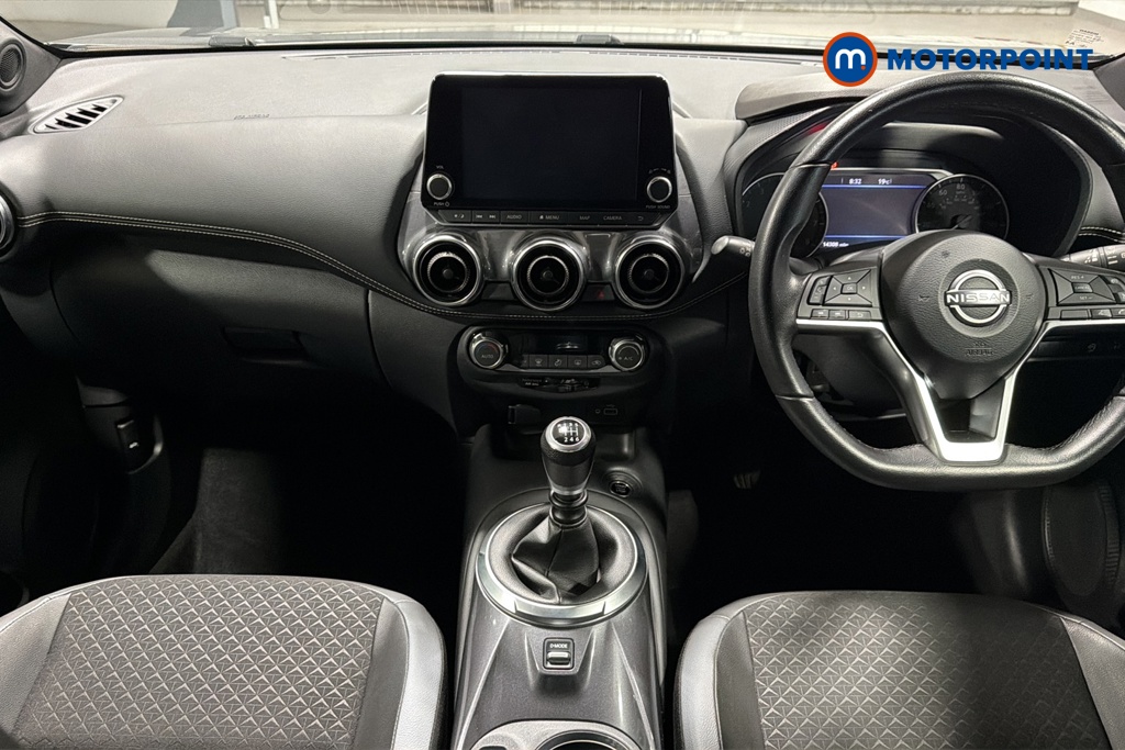 Nissan Juke N-Connecta Manual Petrol SUV - Stock Number (1670176) - 1st supplementary image