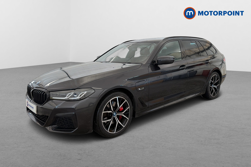 BMW 5 Series M Sport Automatic Petrol Plug-In Hybrid Estate - Stock Number (1671334) - Passenger side front corner