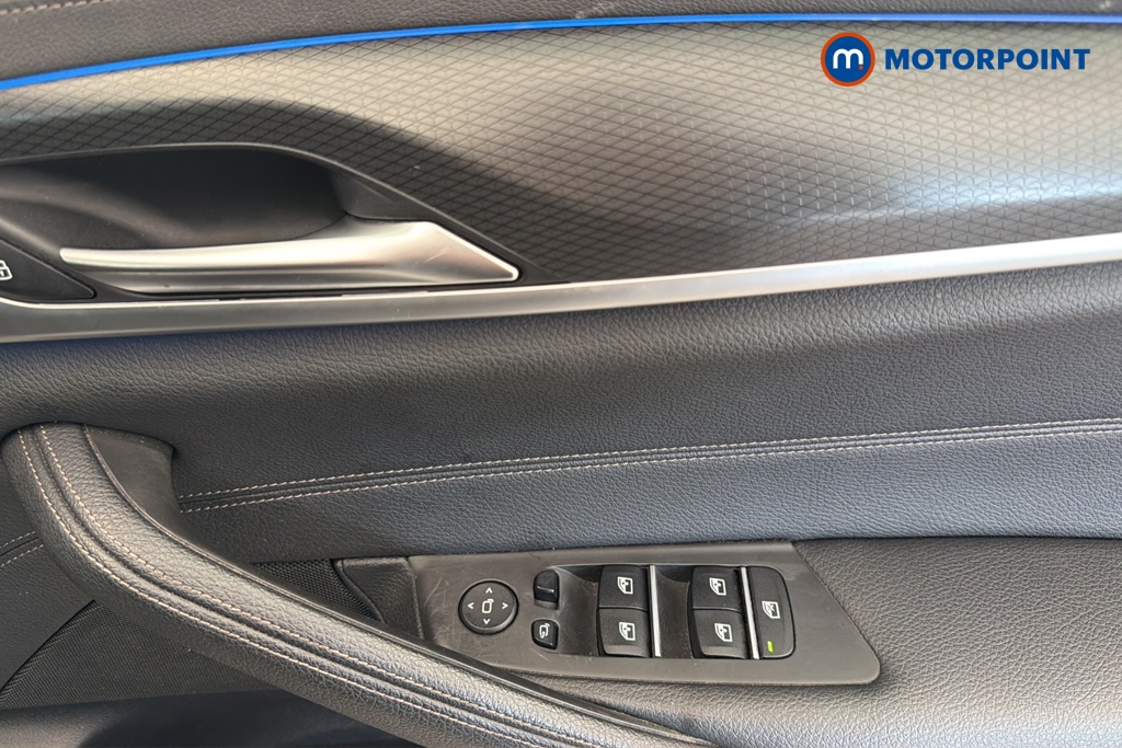 BMW 5 Series M Sport Automatic Petrol Plug-In Hybrid Estate - Stock Number (1671334) - 19th supplementary image