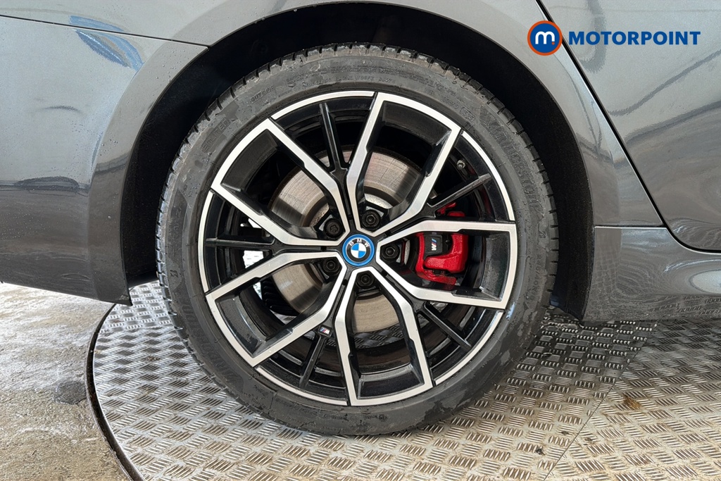 BMW 5 Series M Sport Automatic Petrol Plug-In Hybrid Estate - Stock Number (1671334) - 46th supplementary image