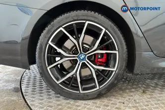 BMW 5 Series M Sport Automatic Petrol Plug-In Hybrid Estate - Stock Number (1671334) - 46th supplementary image