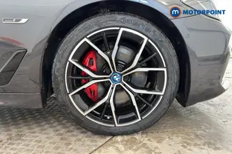 BMW 5 Series M Sport Automatic Petrol Plug-In Hybrid Estate - Stock Number (1671334) - 47th supplementary image