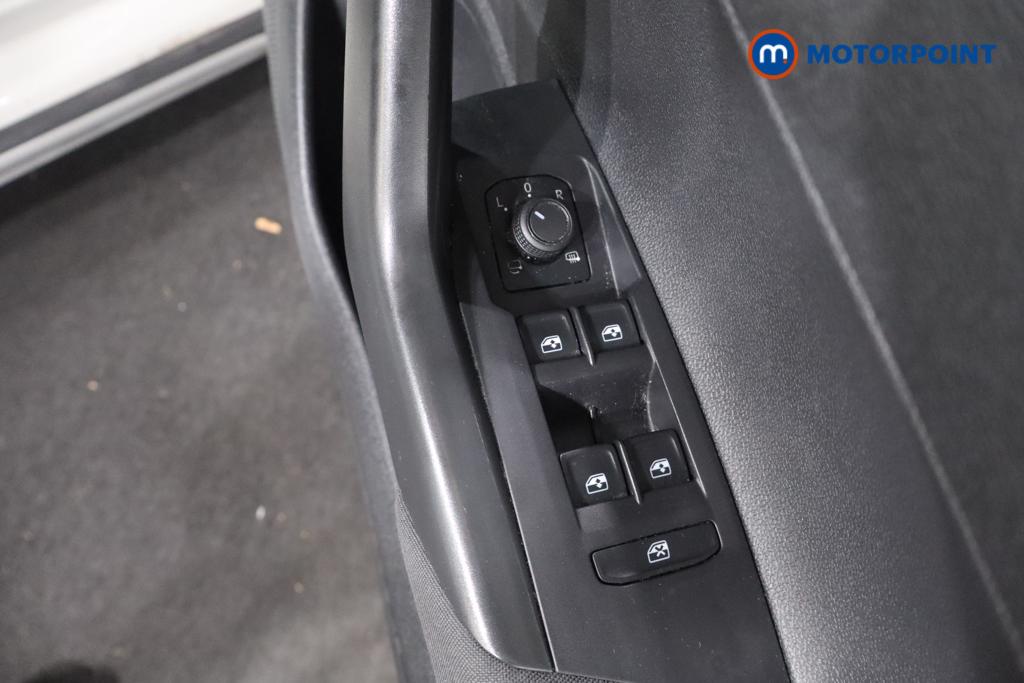 Volkswagen Taigo Life Automatic Petrol SUV - Stock Number (1671432) - 17th supplementary image