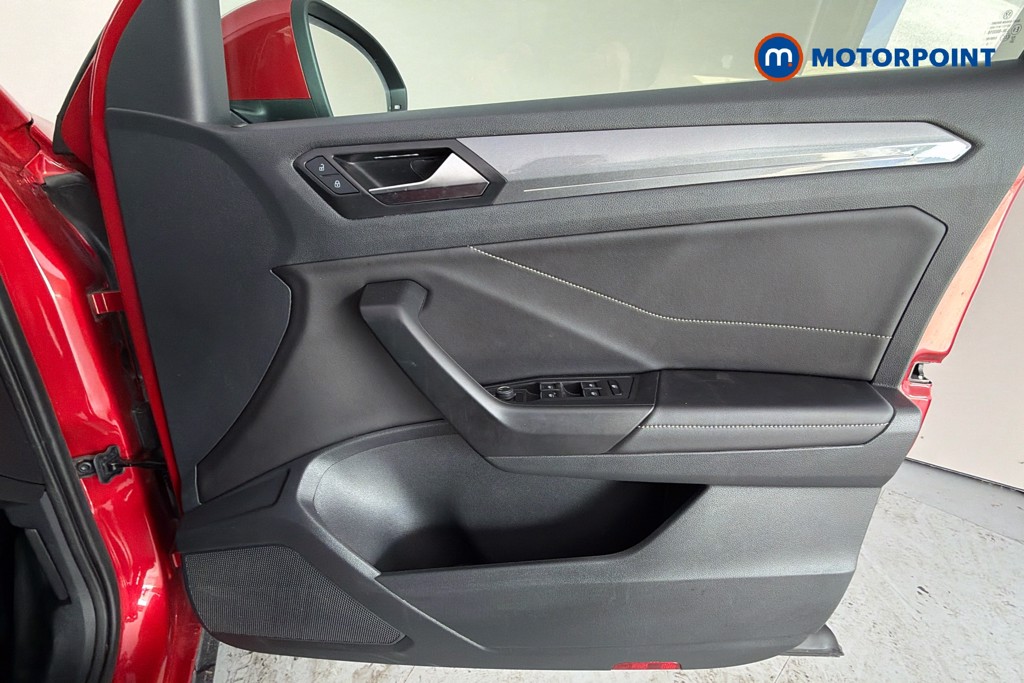 Volkswagen T-Roc Style Manual Petrol SUV - Stock Number (1672023) - 19th supplementary image