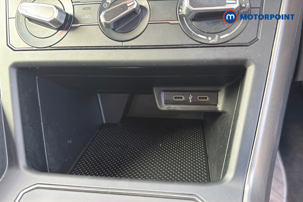 Volkswagen Polo Match Manual Petrol Hatchback - Stock Number (1672072) - 13th supplementary image