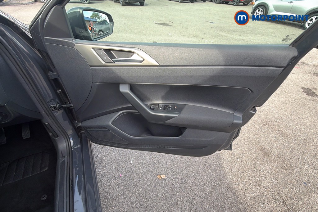 Volkswagen Polo Match Manual Petrol Hatchback - Stock Number (1672072) - 1st supplementary image