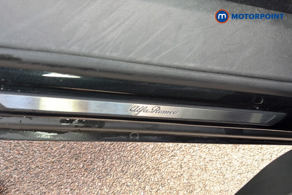 Alfa Romeo Stelvio Nero Edizione Automatic Petrol SUV - Stock Number (1672083) - 5th supplementary image