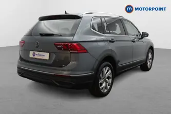 Volkswagen Tiguan Allspace Life Automatic Petrol SUV - Stock Number (1672091) - Drivers side rear corner