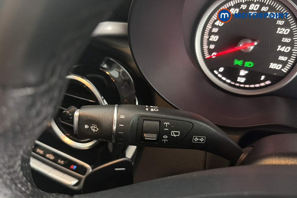 Mercedes-Benz GLC Urban Edition Automatic Diesel SUV - Stock Number (1672108) - 5th supplementary image