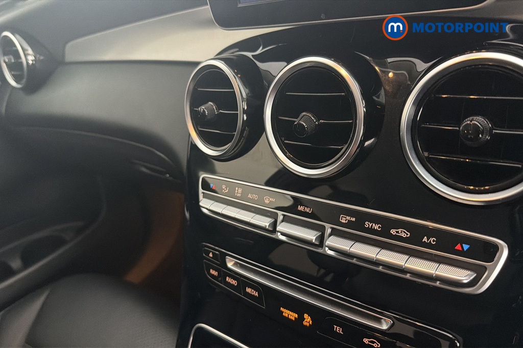 Mercedes-Benz GLC Urban Edition Automatic Diesel SUV - Stock Number (1672108) - 12th supplementary image