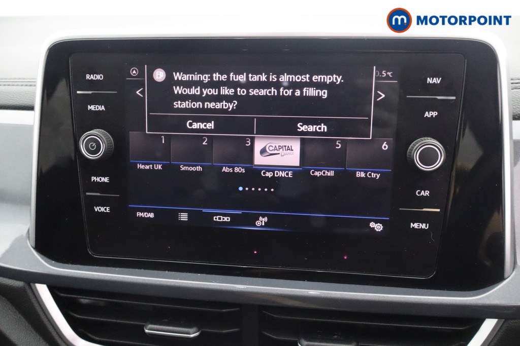 Volkswagen T-Roc Style Manual Petrol SUV - Stock Number (1672207) - 2nd supplementary image