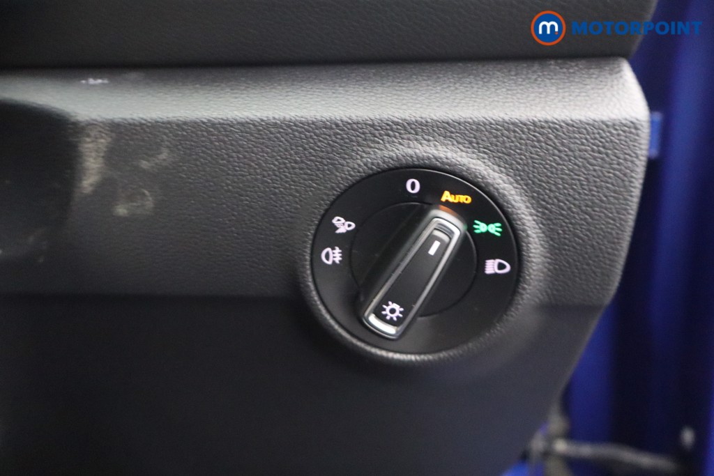 Volkswagen T-Roc Style Manual Petrol SUV - Stock Number (1672207) - 8th supplementary image