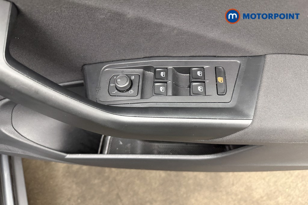 Volkswagen T-Roc Life Automatic Petrol SUV - Stock Number (1672209) - 19th supplementary image