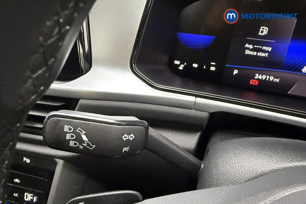 Volkswagen T-Roc Life Automatic Petrol SUV - Stock Number (1672209) - 25th supplementary image
