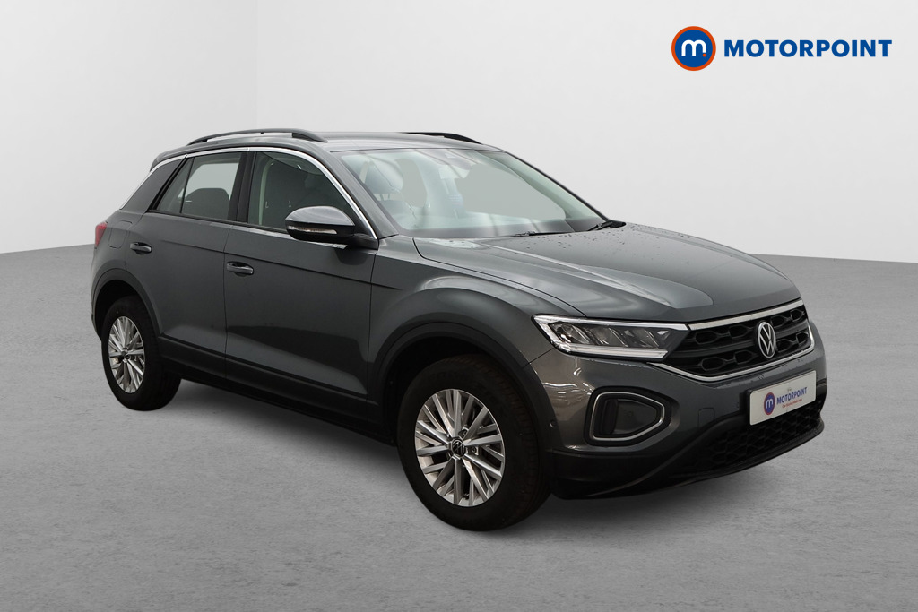 Volkswagen T-Roc Life Automatic Petrol SUV - Stock Number (1672209) - Drivers side front corner