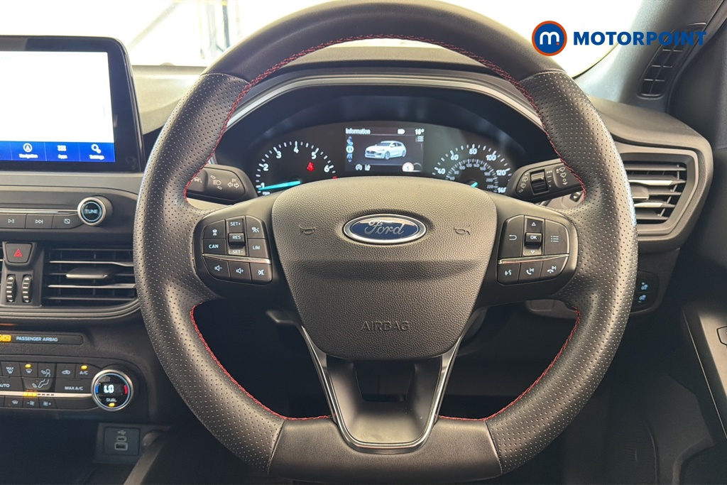 Ford Focus St-Line Style Manual Petrol Hatchback - Stock Number (1672313) - 2nd supplementary image