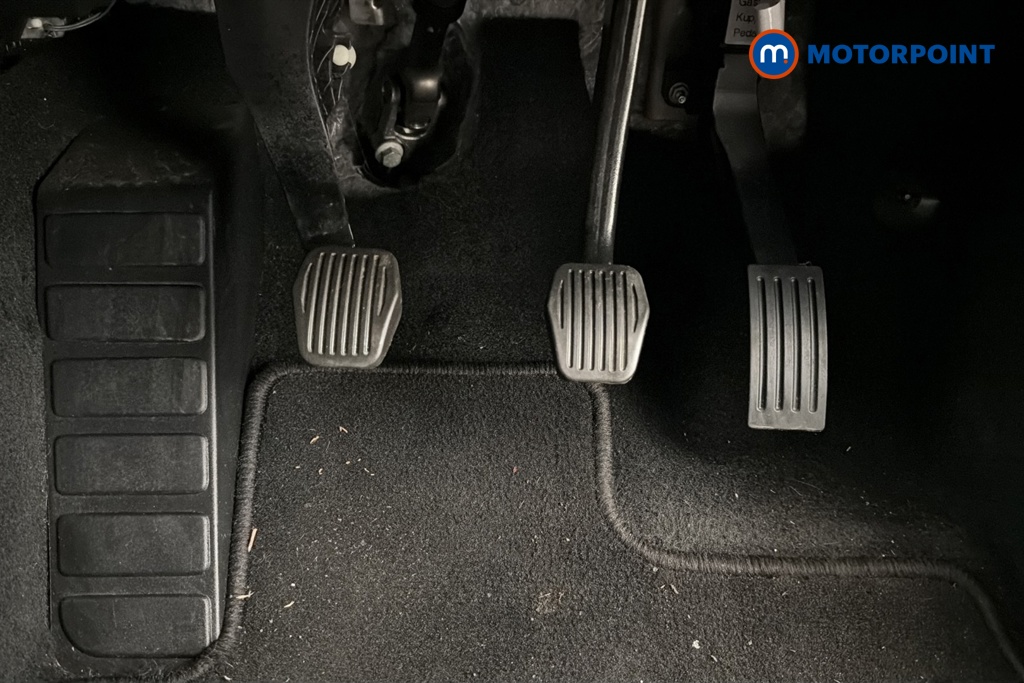 Ford Focus St-Line Style Manual Petrol Hatchback - Stock Number (1672313) - 24th supplementary image