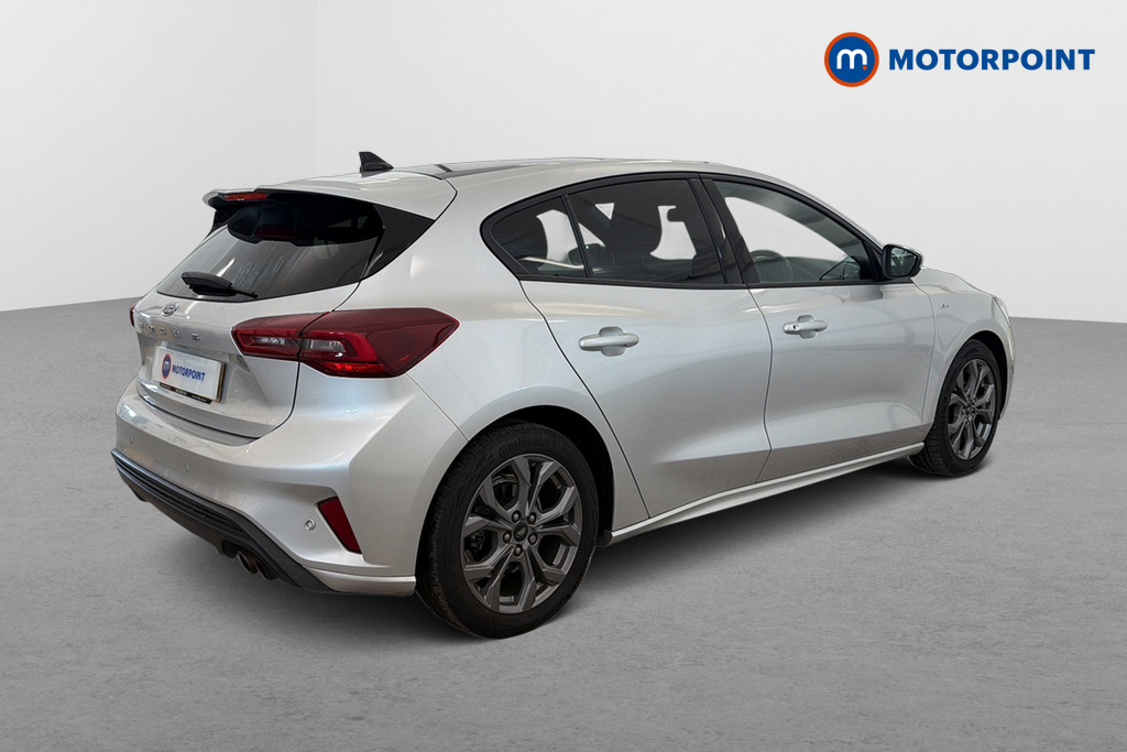 Ford Focus St-Line Style Manual Petrol Hatchback - Stock Number (1672313) - Passenger side rear corner
