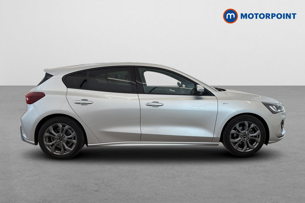 Ford Focus St-Line Style Manual Petrol Hatchback - Stock Number (1672313) - Passenger side