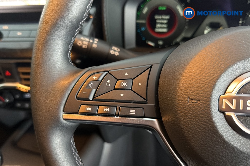 Nissan Juke Tekna Automatic Petrol-Electric Hybrid SUV - Stock Number (1672359) - 4th supplementary image